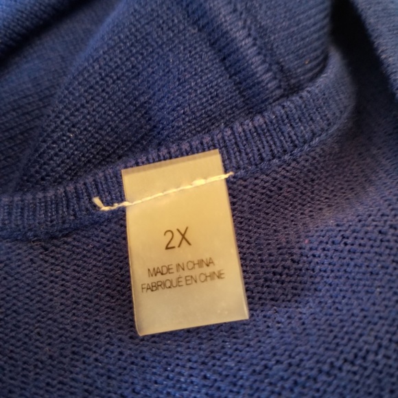 T Tahari Solid Monochrome Long-Sleeve Tops (2 Color Options) - Picture 10 of 10